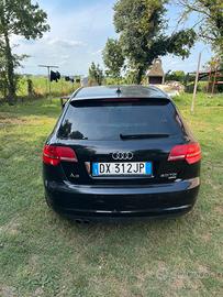 Audi a3 sport back 2.0 td ambiente s-line- 324.000