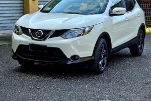 Nisan Quashqai 2015