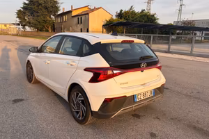 Hyundai i20 2025 14.000km leggermente Sinistrata