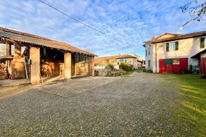 CASA SEMINDIPENDENTE A BRONI
