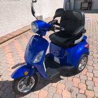 Scooter elettrico tre ruote per disabili