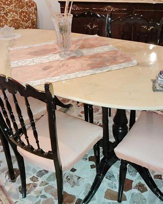Stanza da pranzo antica
