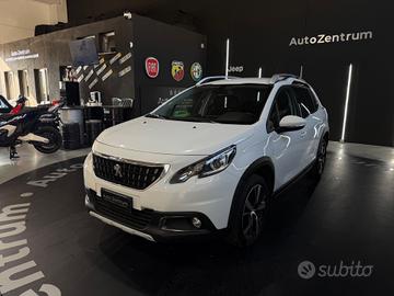 Peugeot 2008 BlueHDi 100 S&S Allure