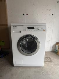 Lavatrice Miele guasta – per ricambi o riparazione