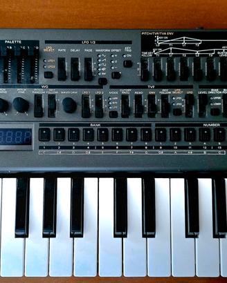 Roland JD-08  
