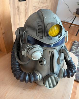 Fallout 76 T-51B power armor helmet + Canvas Bag