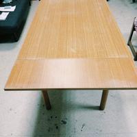 TAVOLO IN LEGNO A 4 PIEDI Allungabile