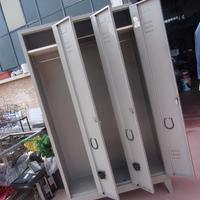 Armadio in ferro e legno