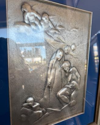 Bassorilievo “Sacra Famiglia” di Enzo Sernesi