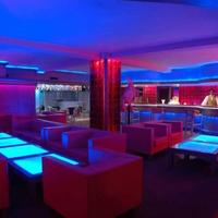 Collaboratore tuttofare per locali notturni