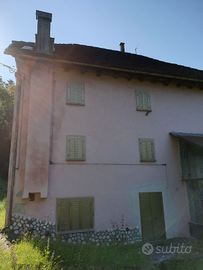 Rigolato UD Porzione fabbricato ,terreno e stalle