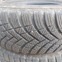 Gomme auto invernsli