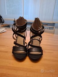 sandali neri nuovi  n.38 