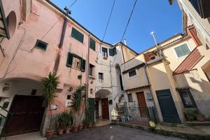 Appartamento di 80 m² con 2 locali a Giffoni Sei C