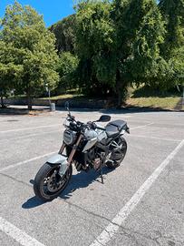 Honda cb650r 2021