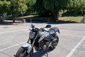Honda cb650r 2021
