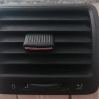 bocchetta  aria lato guida sx. vw golf 5