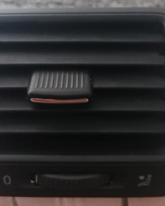 bocchetta  aria lato guida sx. vw golf 5