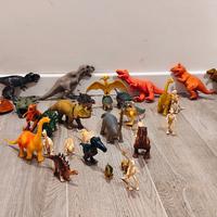 Grande lotto dinosauri e esploratori giocattolo