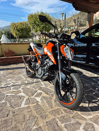 Ktm duke 125