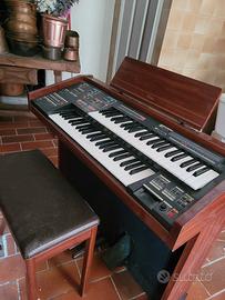 pianola Yamaha Electron MC 400