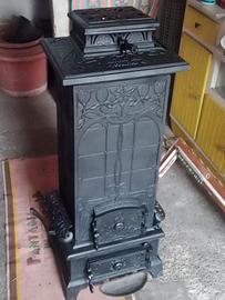 stufa in ghisa antica