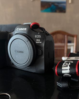Canon eos R6 mark iii + CF + Garanzia + batterie