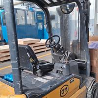 Carrello elevatore OM XE 20 ac