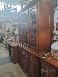vetrina con credenza 