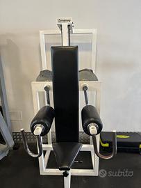 Attrezzo per palestra