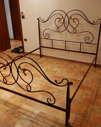 Letto matrimoniale ferro battuto artigianale elega