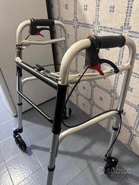 Deambulatore ultraleggero richiudibile