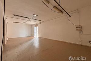 Locale commerciale 100mq