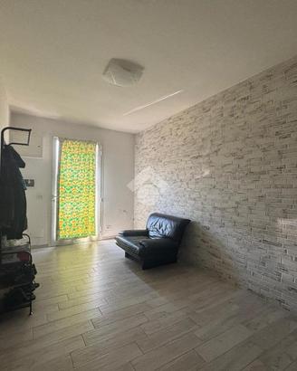CASA SEMINDIPENDENTE A BARBONA