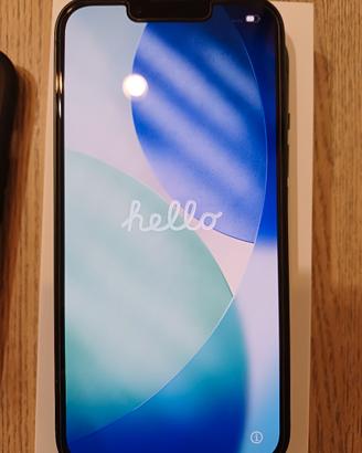 iPhone 13 pari al nuovo