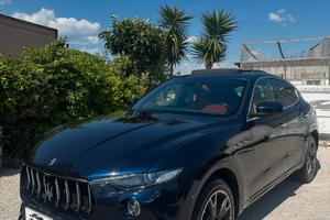 Maserati Levante V6 Diesel 275 CV AWD