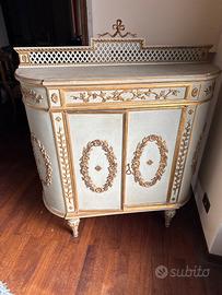 Credenza copriteemosifone