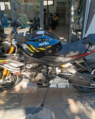 Aprilia Tuono 660 FACTORY MY26 Shakedown Yellow