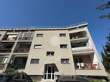 MONOLOCALE A FIRENZE