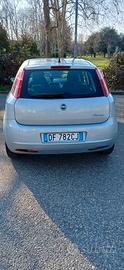 Fiat Grande Punto 1.4 benzina 1.800 euro