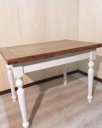 Tavolo allungabile di legno massello di castagno