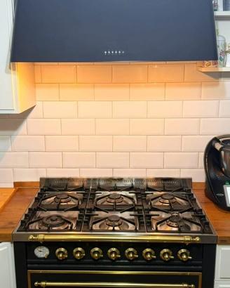 Cucina ILVE 6 fuochi con forno + cappa nera