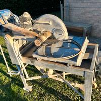 Taglia piastrelle ad acqua