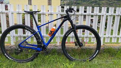 GIANT XTC ADVANCED CARBON 29"