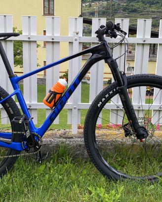 GIANT XTC ADVANCED CARBON 29"