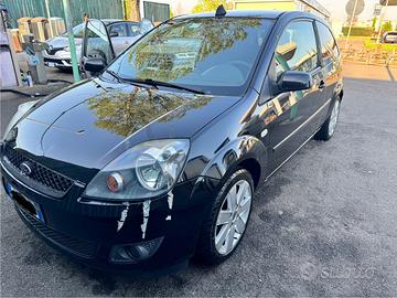 Ford fiesta ghia 1.2, 3pt benzina ( con passaggio)
