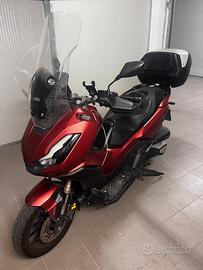 Honda Adv 350