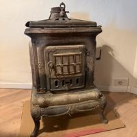 Stufa a legna in Ghisa funzionante