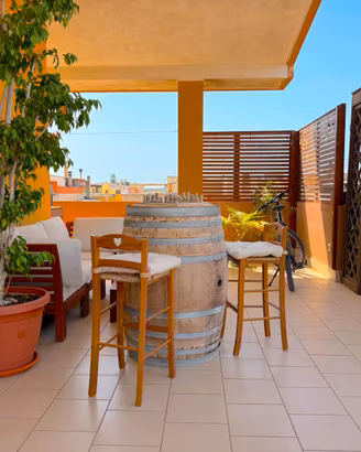 Trilocale all'ultimo piano con terrazza a livello