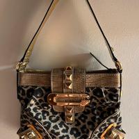 Borsa a mano leopardata Guess